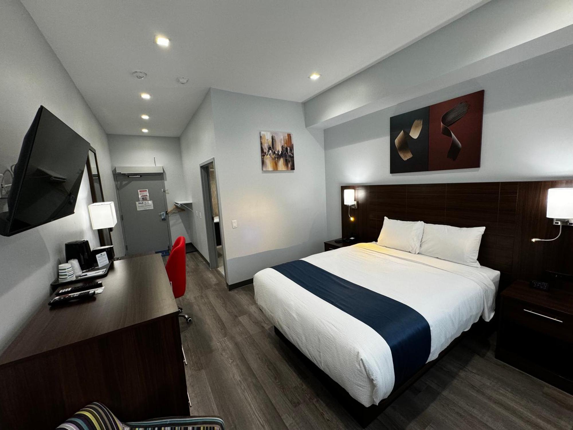 Travelodge By Wyndham Cochrane Eksteriør billede