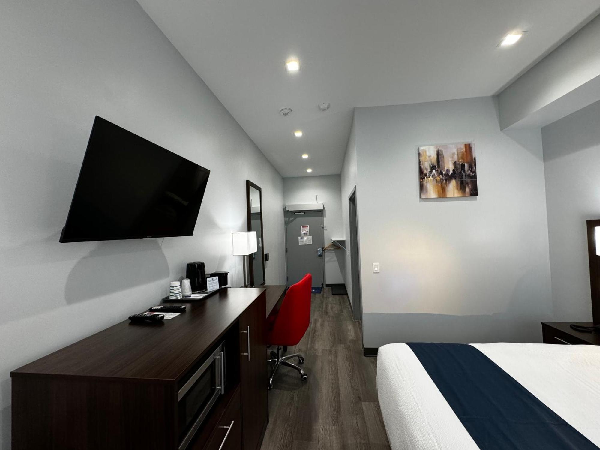 Travelodge By Wyndham Cochrane Eksteriør billede